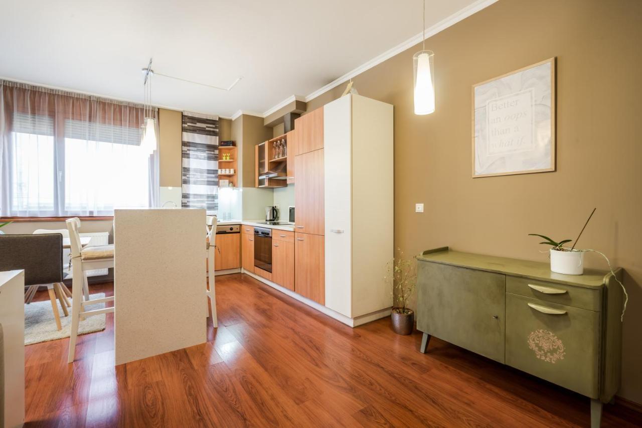 Apartment Downtown Karpat 9 Budapest Exterior photo